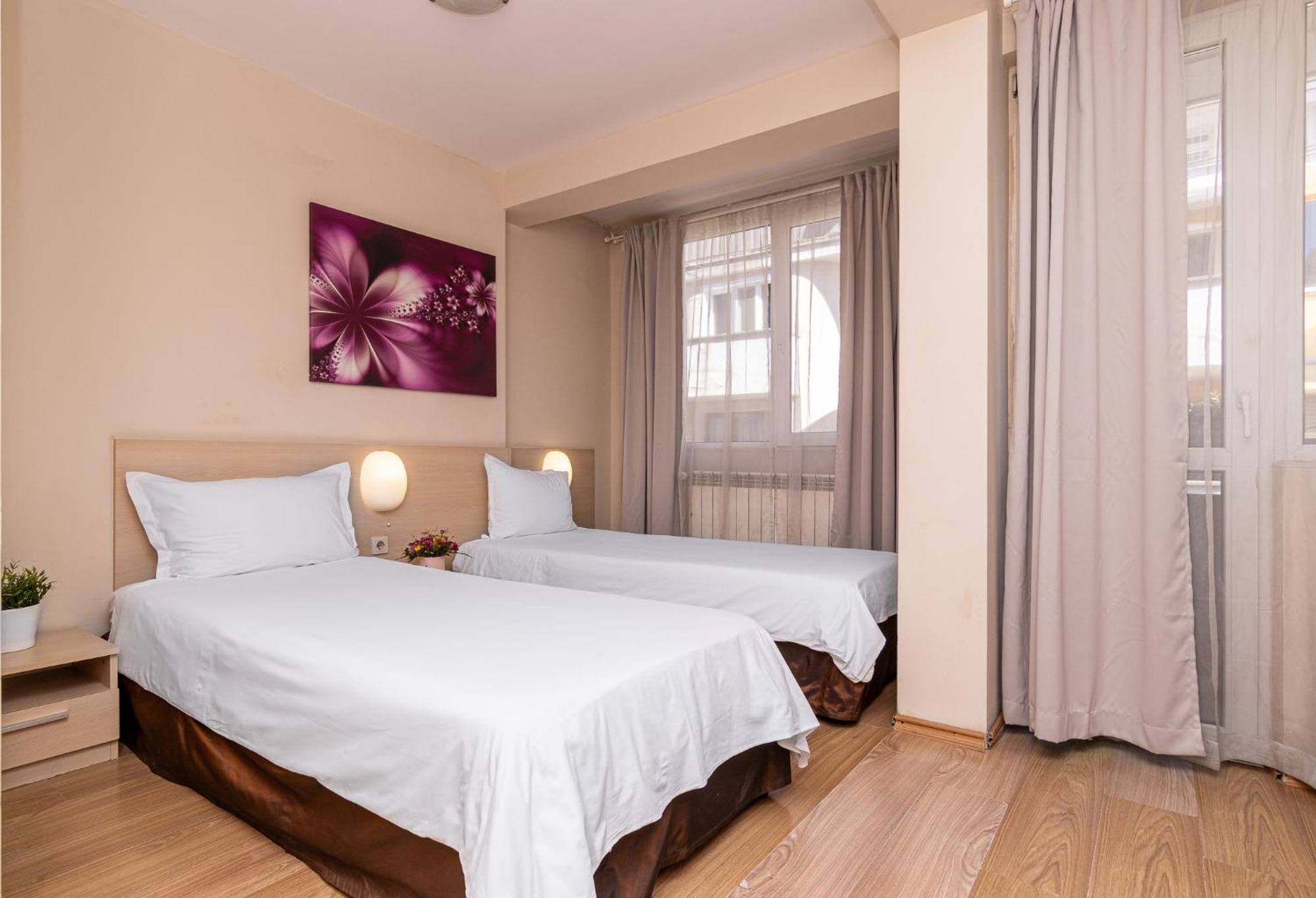 Family Hotel Madrid, Sofia